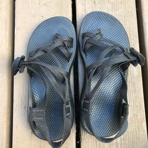 Women’s black Chaco